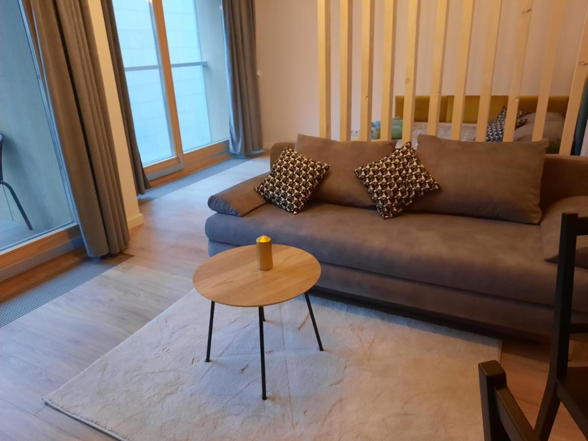Butas Prestige Wola Kolejowa Warsaw