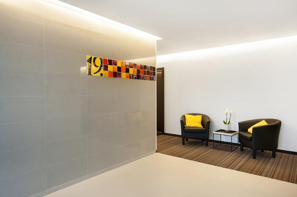 Butas Prestige Wola Kolejowa Warsaw